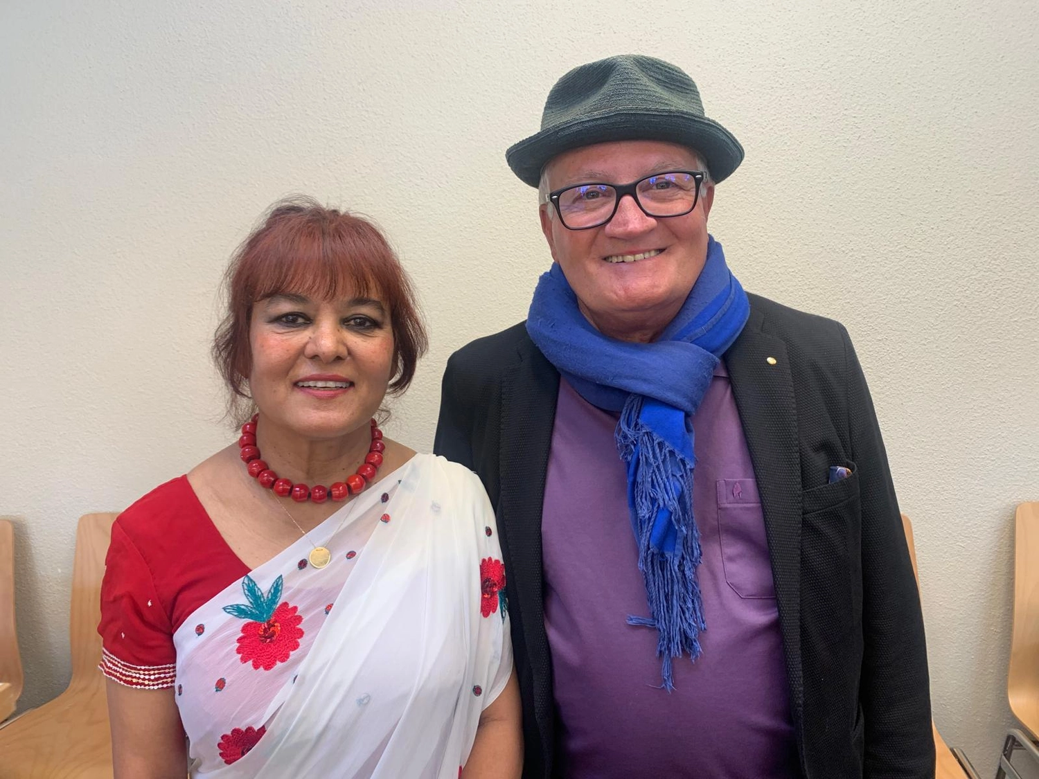 Dieter Korb – Künstler und Galerist – Charity Nepal, Frau